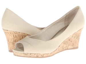 Get the look, Cobalt & Coral paired with LifeStride Radius nude wedges via genpink.com