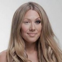 Colbie Caillat with her new single Try talking about pressures of beauty for women