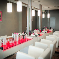 blo blow dry bar opens in dallas via genpink.com