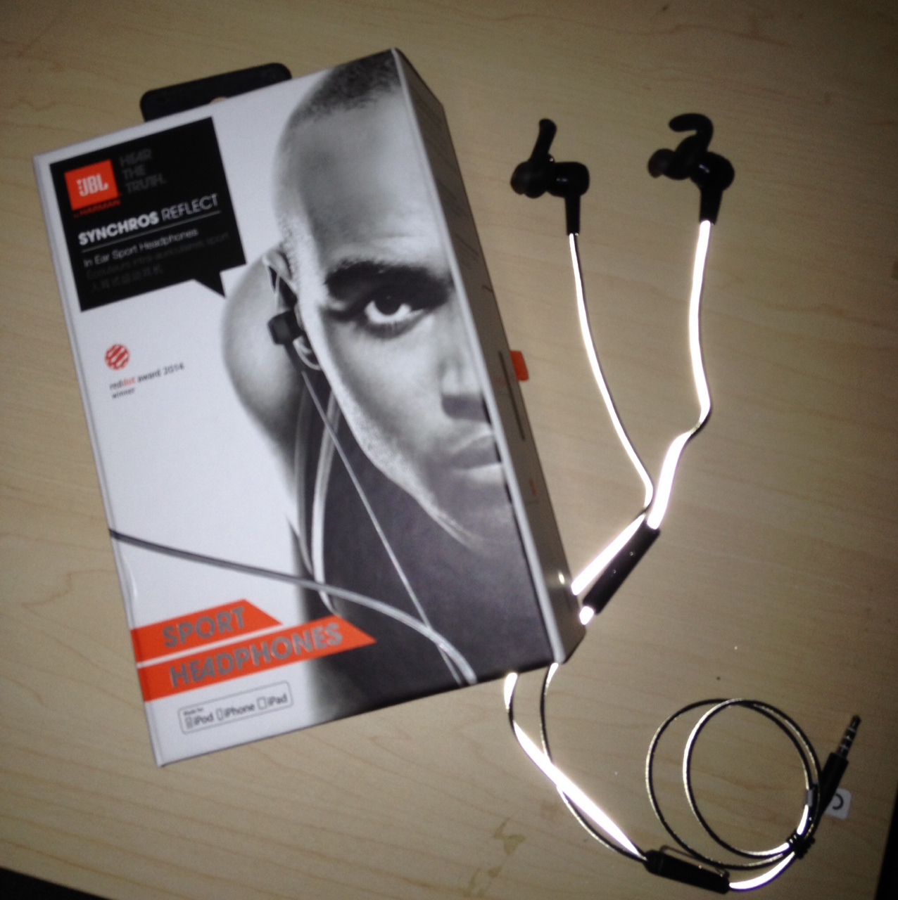 activewear headphones via genpink.com