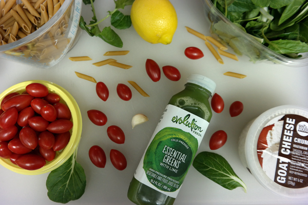 Recipe: Spinach & Pasta Salad with DIY Green Dressing | Evolution Fresh