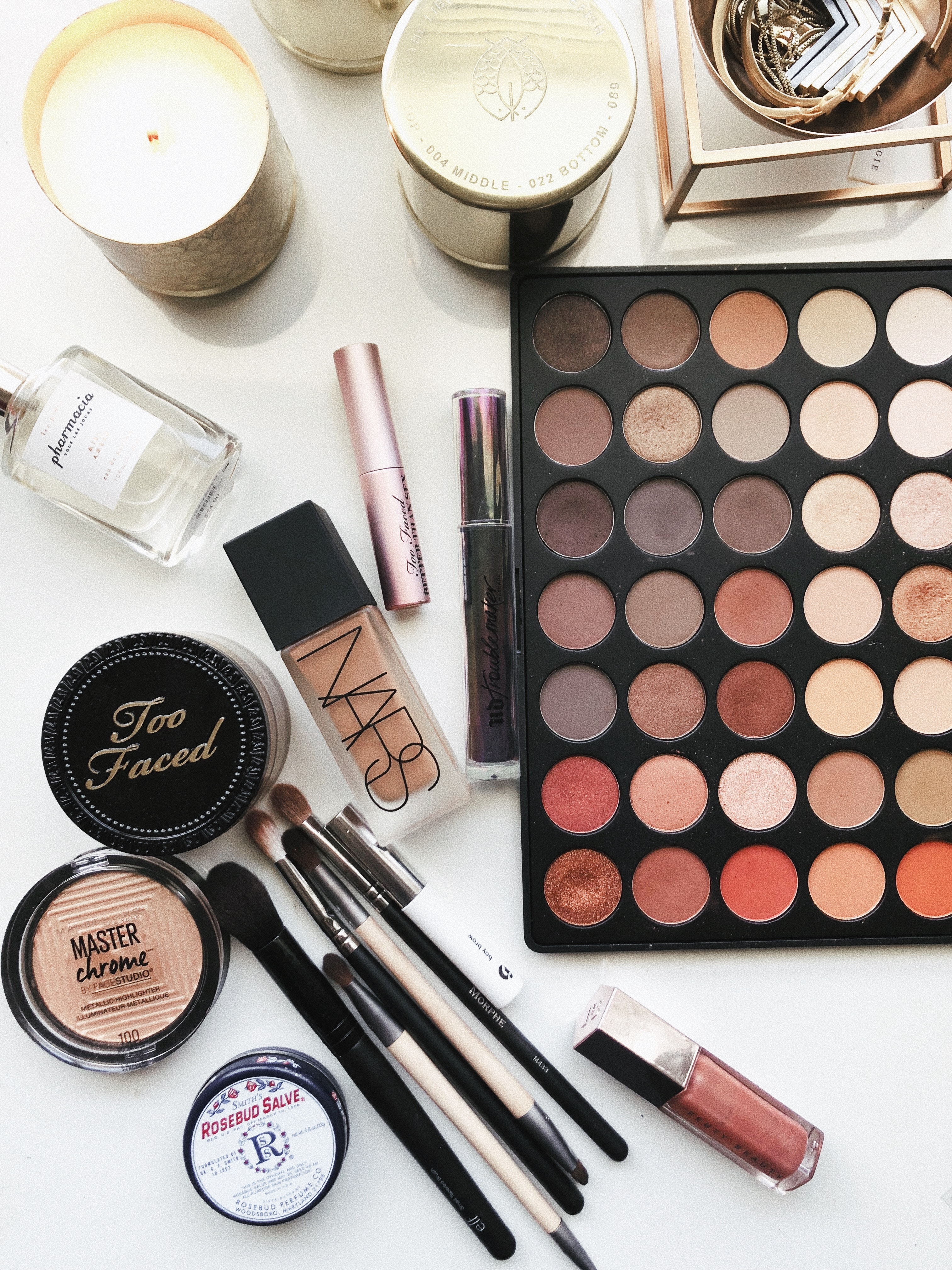 9 Tips for Getting Your Beauty Products Organized